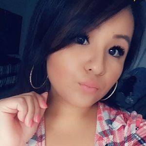 Meet your Posher, Cesca